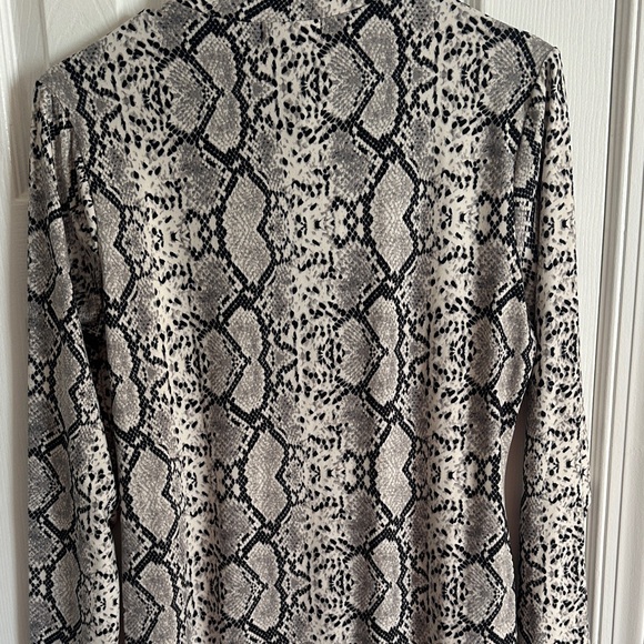 Fashion Nova Beige and Black Snake-Print Long Sleeve Midi Dress - Picture 7 of 8
